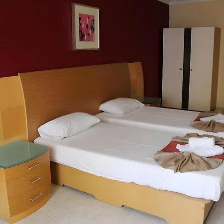 The St. George's Park 3* San Julián