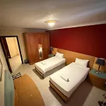Hotel The St. George's Park San Ġiljan